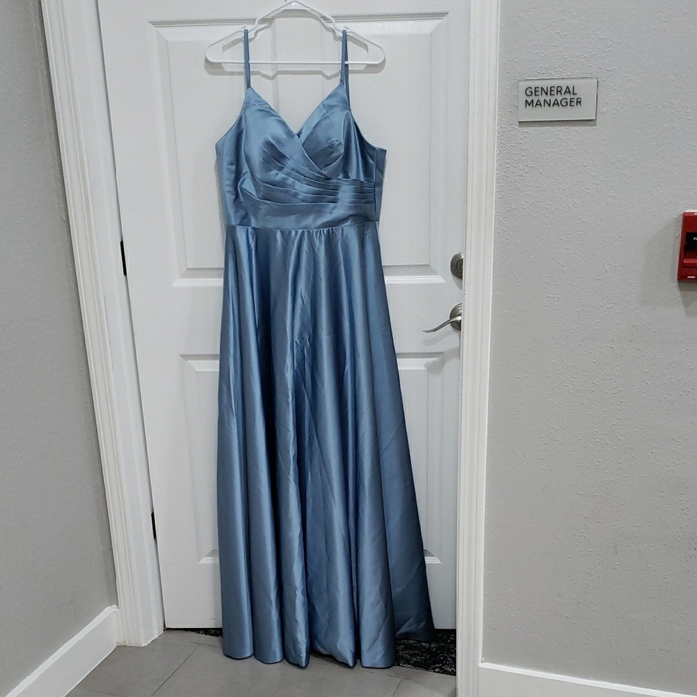 Elegant Blue Maxi Dress